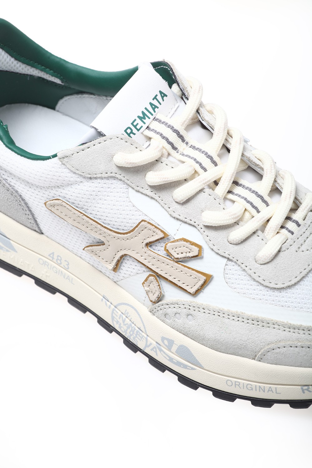 shop PREMIATA Saldi Scarpe: Premiata sneaker "Nous 6653".
Logo che decora i laterali.
Altezza suola 3,5 cm.
Fusbet Interno 28,7 cm.
Composizione: suola: 70% EVA, 30% gomma; tomaia: 55% PA, 25% pelle di capra,15% TPU, 5% NY; fodera: 86% pelle di capra, 14% PU.
Made in Vietnam.. NOUS-6653 number 6761733